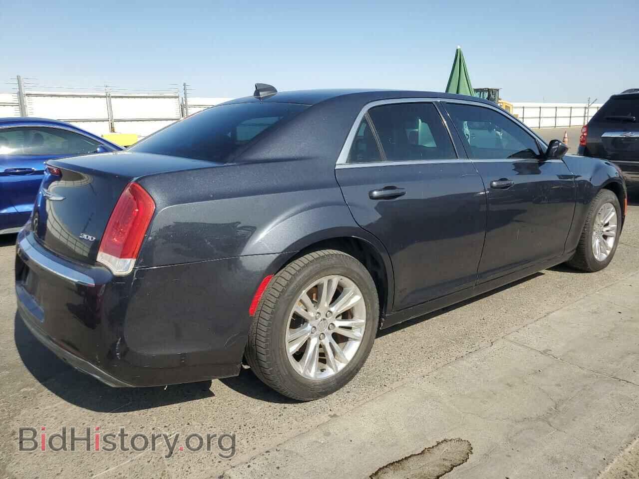 2017 CHRYSLER 300 - VIN: 2C3CCAAG1HH540197 - Фото 3