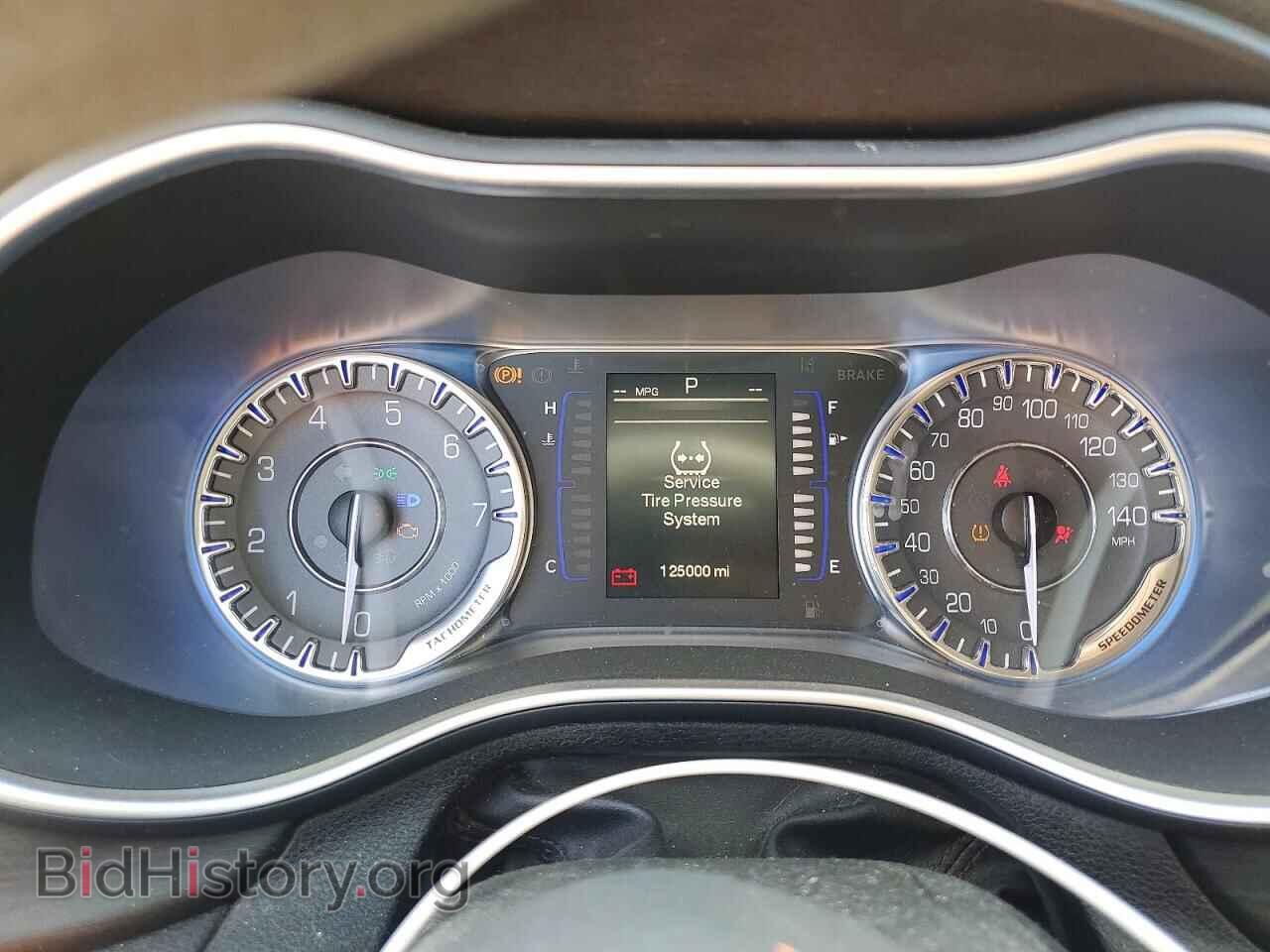 2015 CHRYSLER 200 - VIN: 1C3CCCABXFN611031 - Фото 9