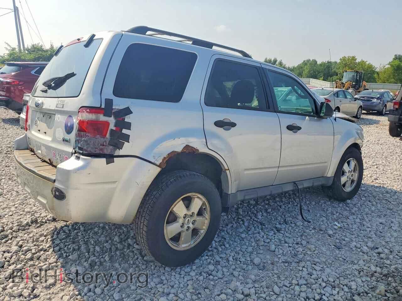 2011 FORD ESCAPE - VIN: 1FMCU0DG9BKB81370 - Фото 3