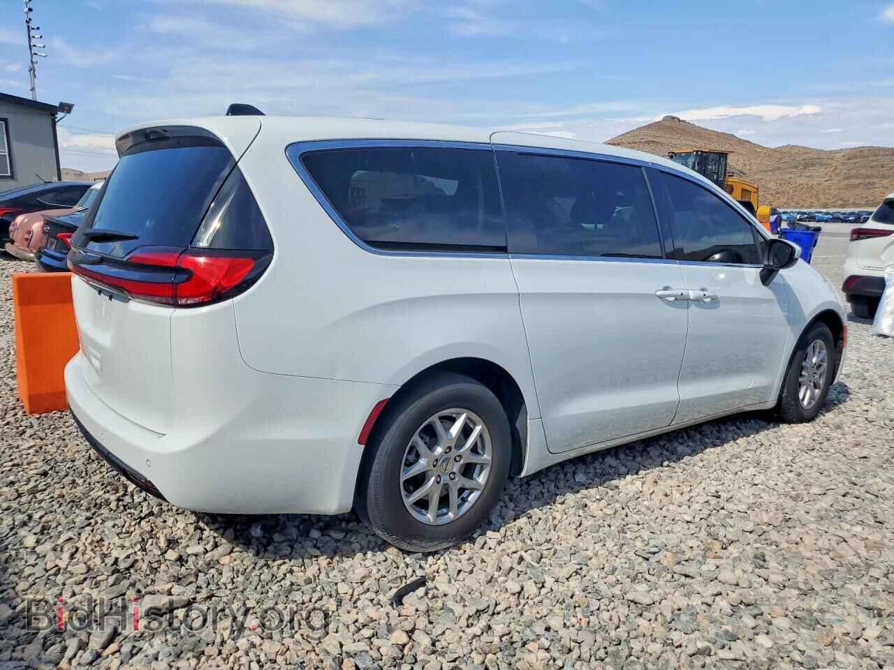 2023 CHRYSLER PACIFICA - VIN: 2C4RC1BG4PR531264 - Photo 3