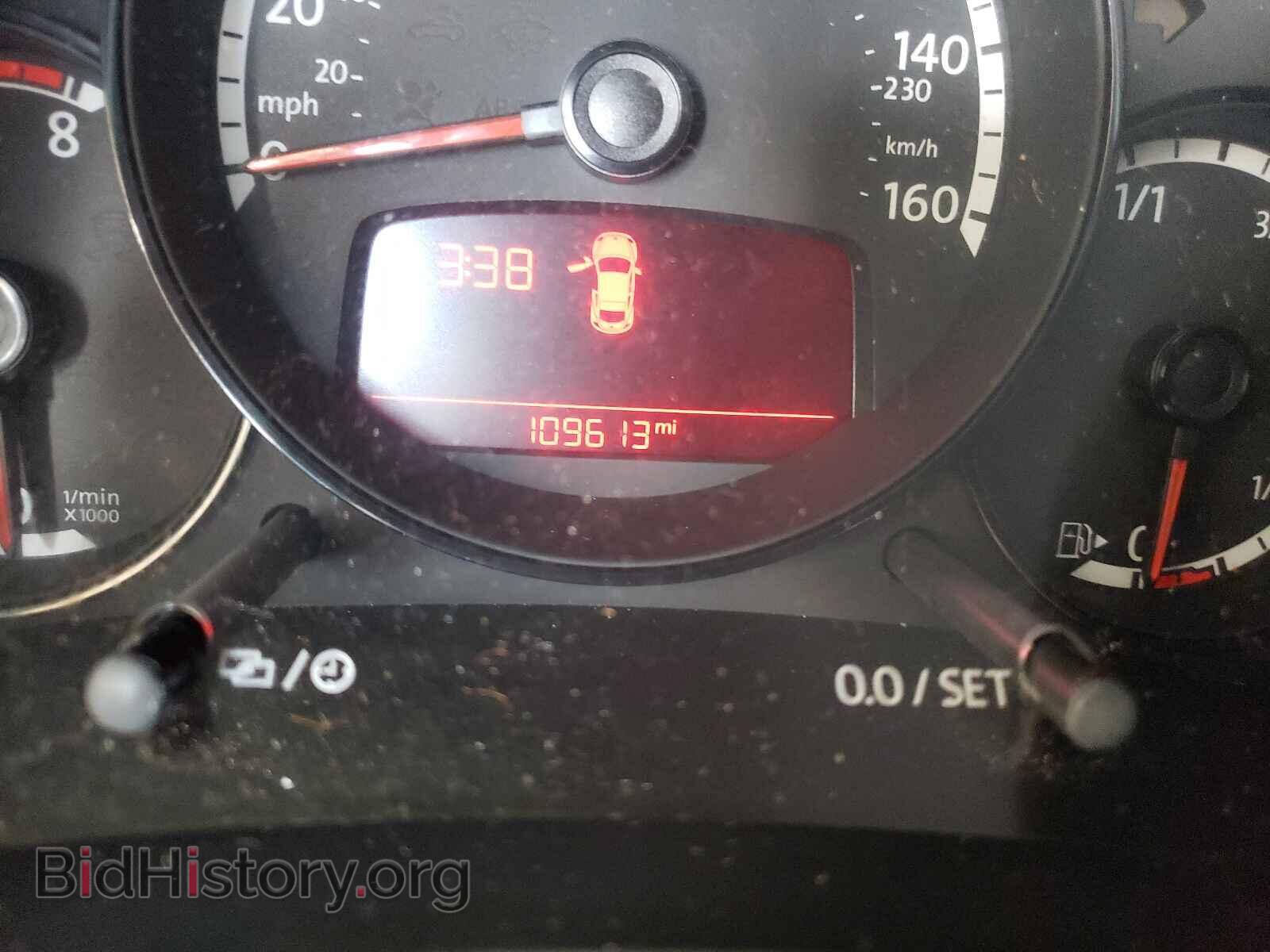 2014 VOLKSWAGEN BEETLE - VIN: 3VWFP7AT1EM624561 - Фото 8