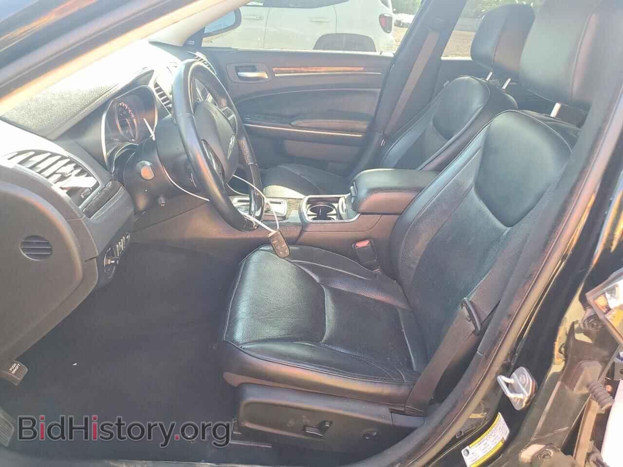 2019 CHRYSLER 300 - VIN: 2C3CCAEGXKH585611 - Фото 7