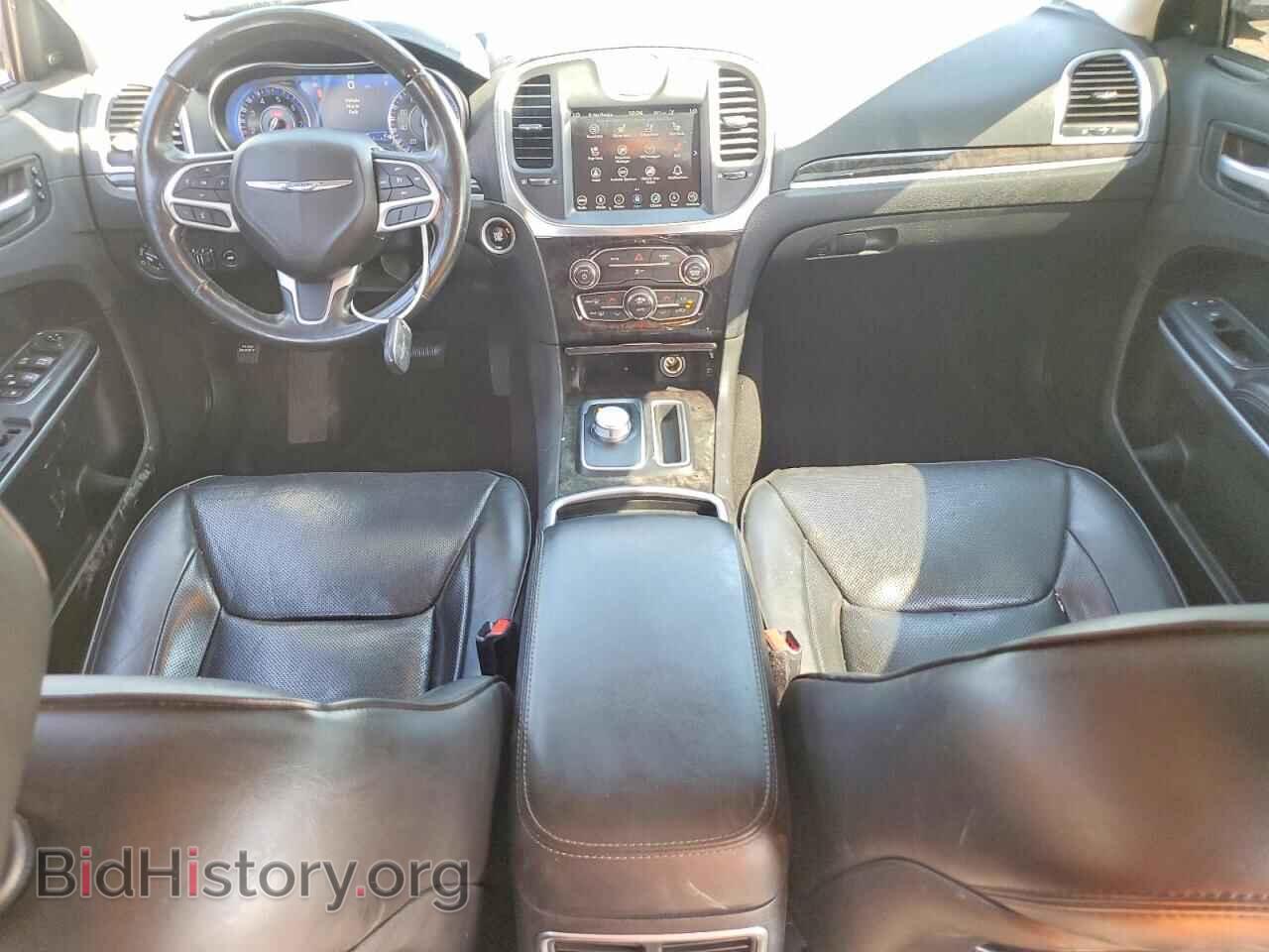 2019 CHRYSLER 300 - VIN: 2C3CCAEGXKH585611 - Фото 8