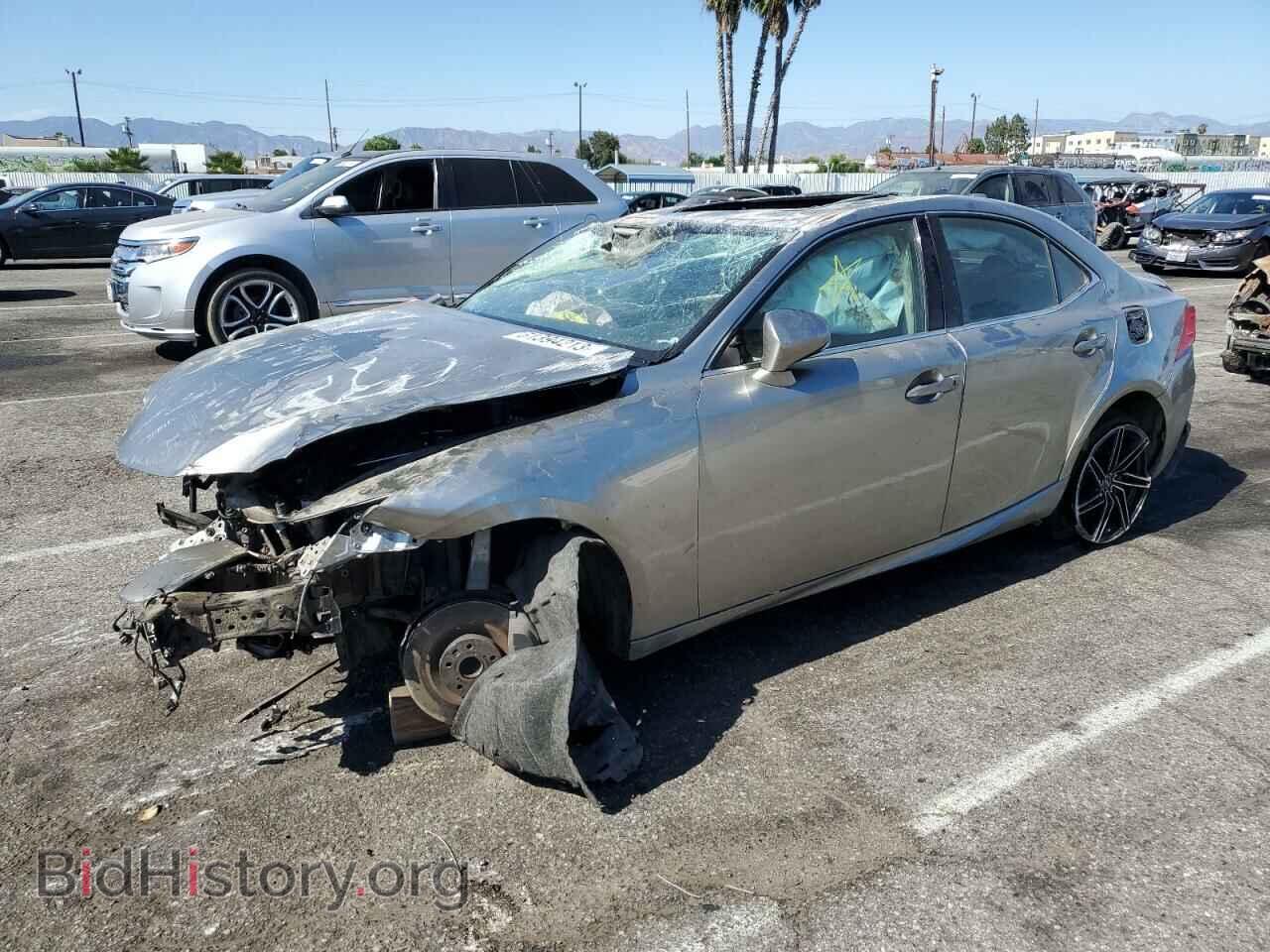 Photo JTHBA1D28J5078116 - LEXUS IS 2018