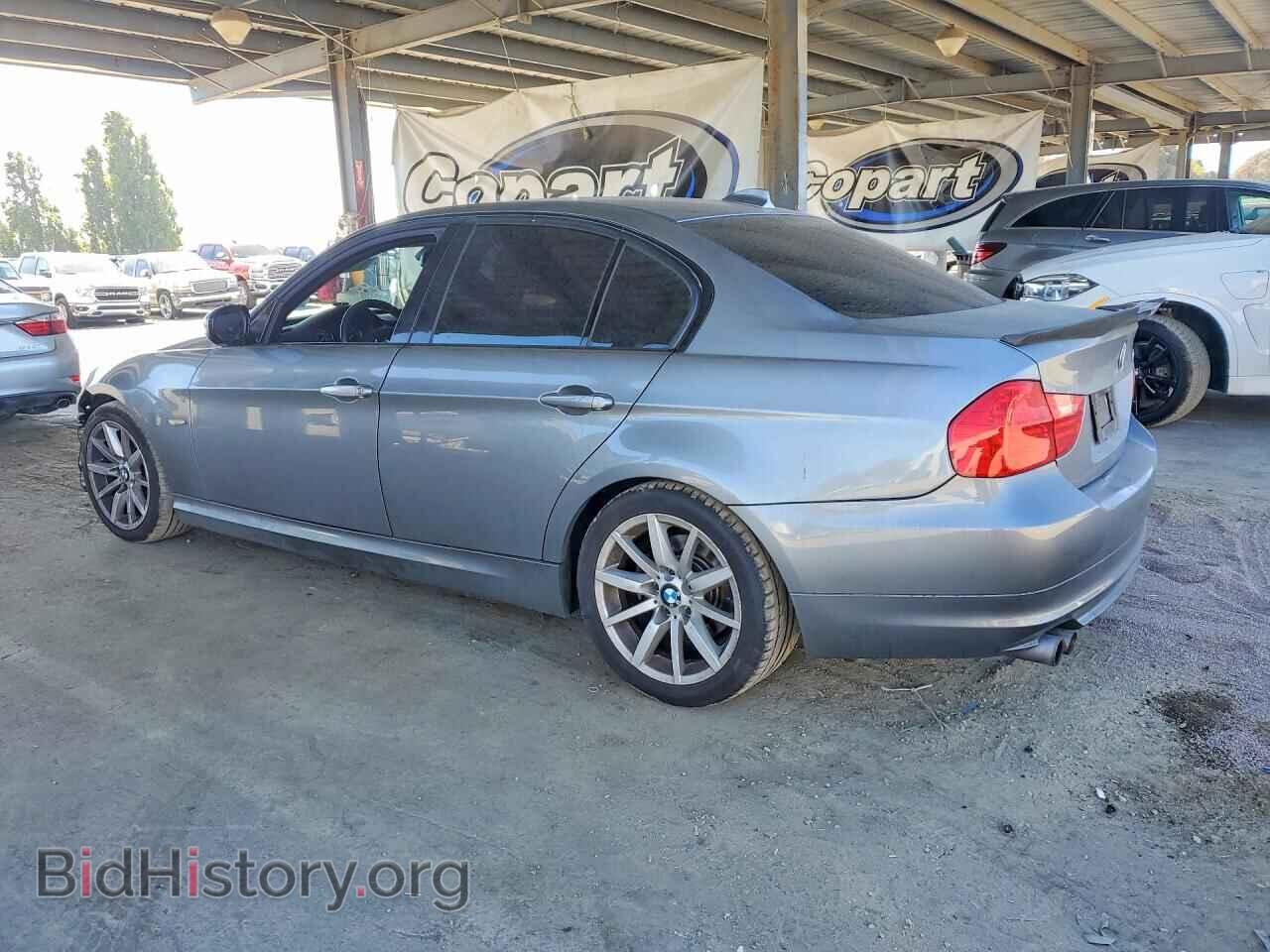 2011 BMW 3 SERIES - VIN: WBAPH7C59BE677901 - Фото 2