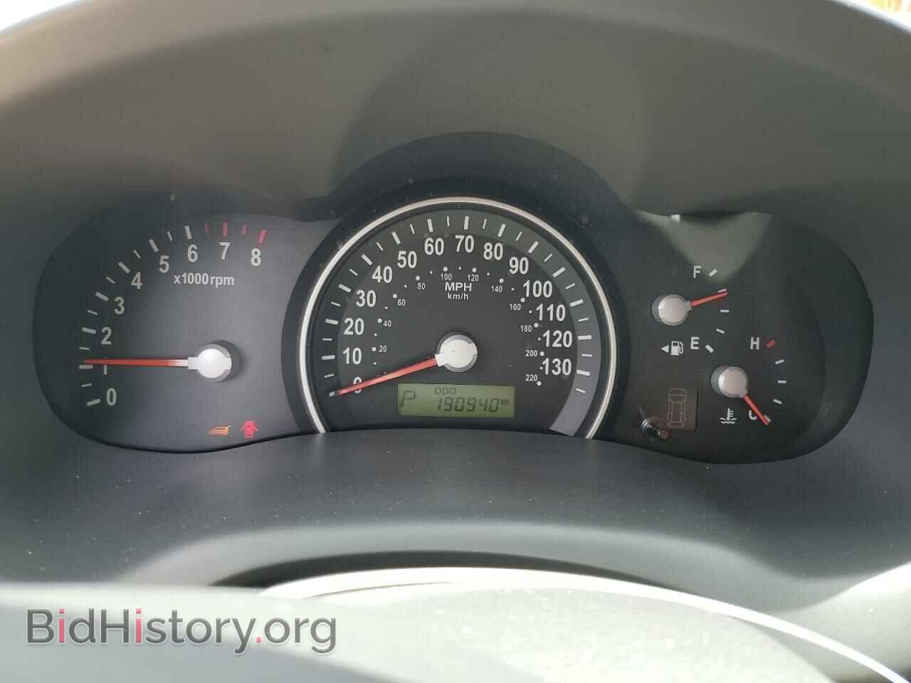 2007 KIA All Models - VIN: KNDMB233276140930 - Photo 9