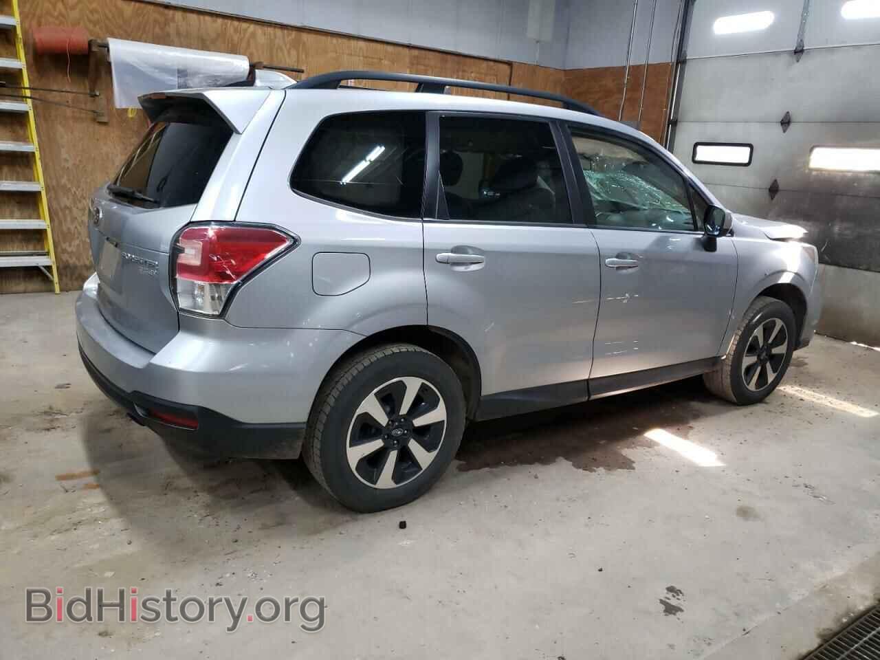 2017 SUBARU FORESTER - VIN: JF2SJAGC4HH446775 - Фото 3