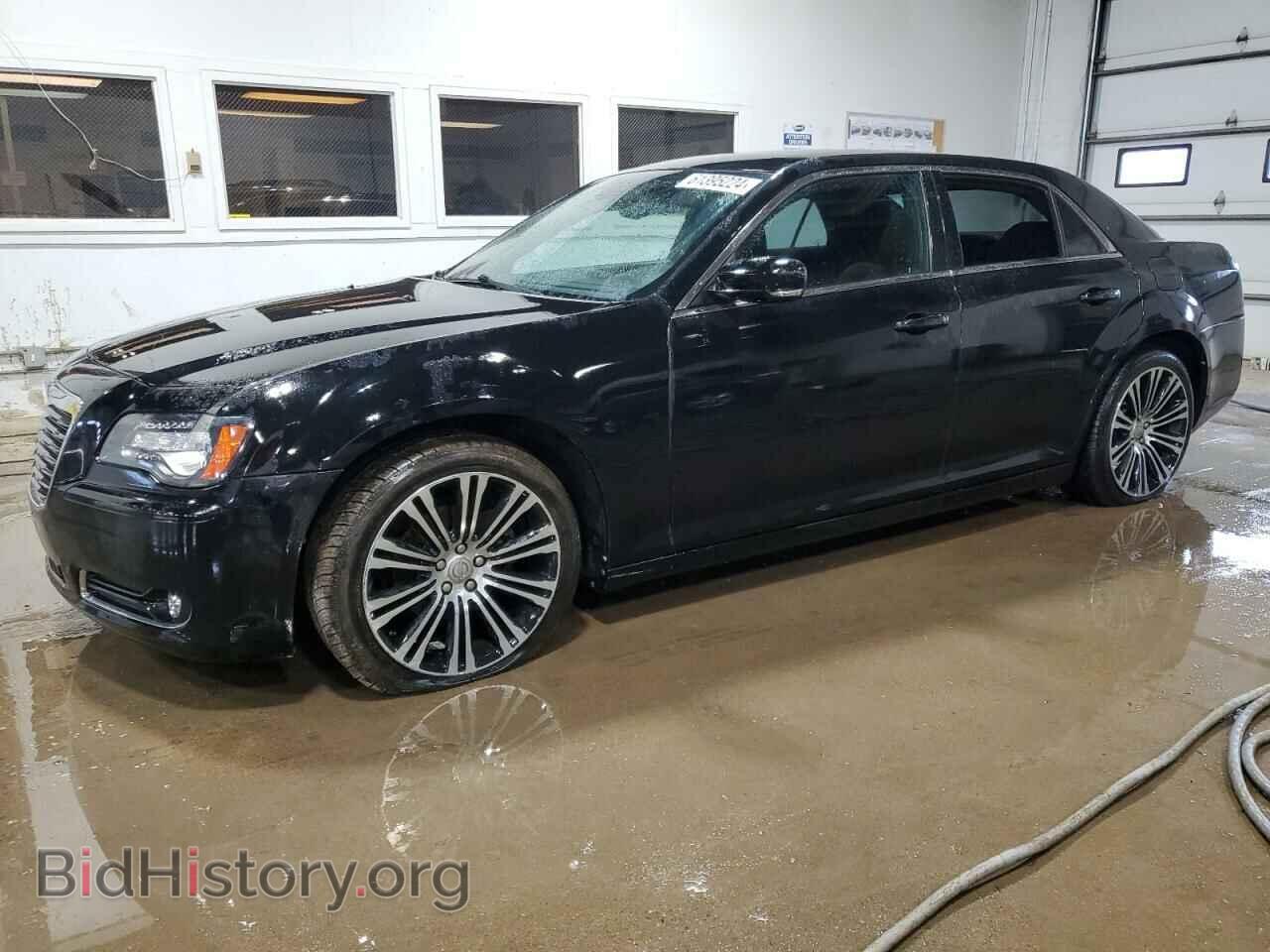 Фотография 2C3CCABG4CH143882 - CHRYSLER 300 2012