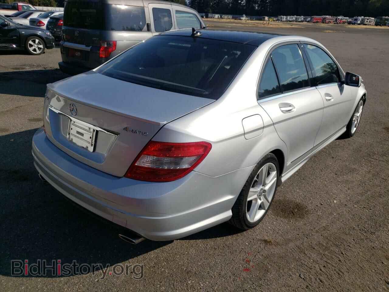 2011 MERCEDES-BENZ C-CLASS - VIN: WDDGF8BB6BR147101 - Фото 4
