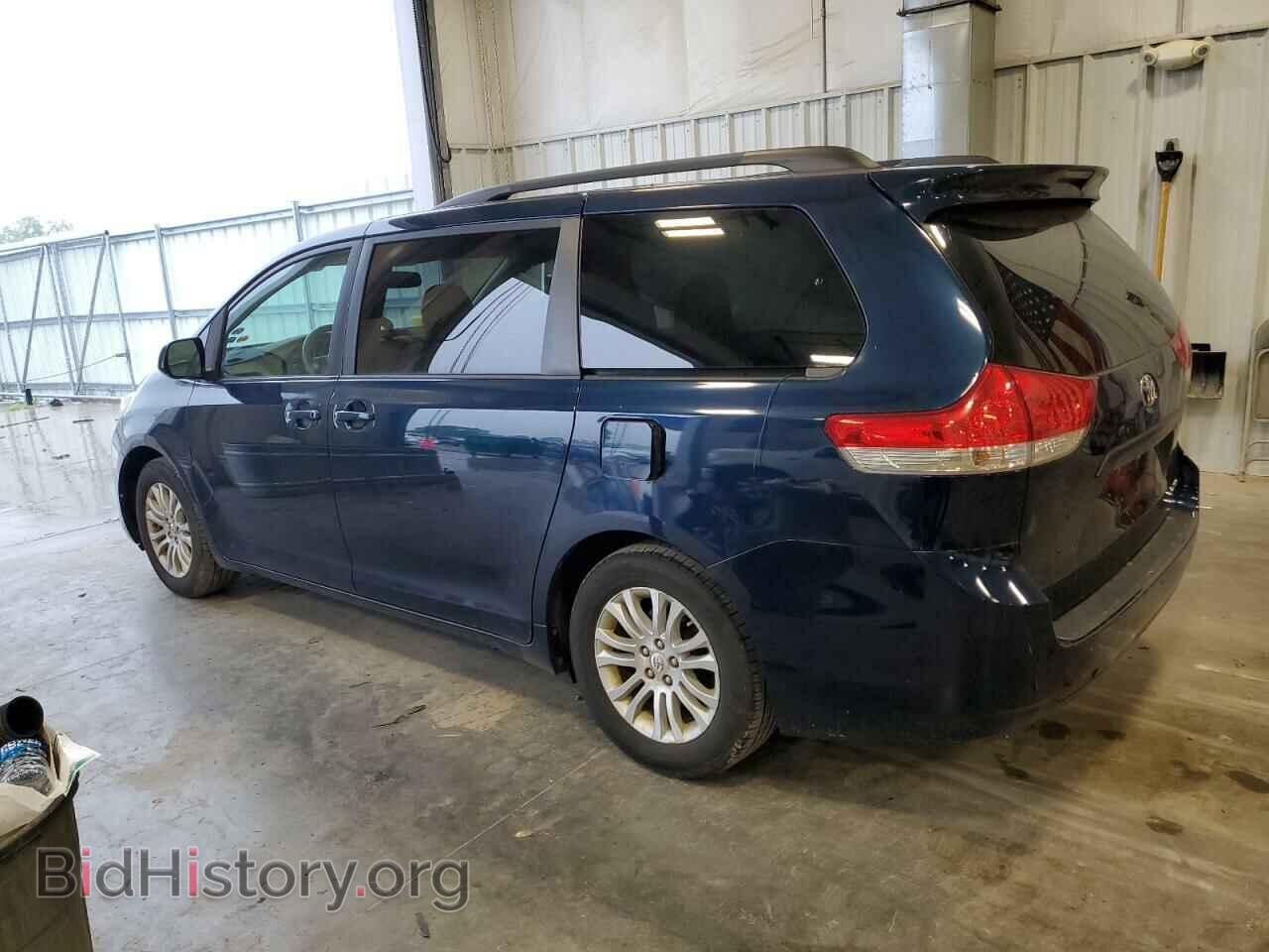 2011 TOYOTA All Models - VIN: 5TDYK3DC3BS063046 - Фото 2