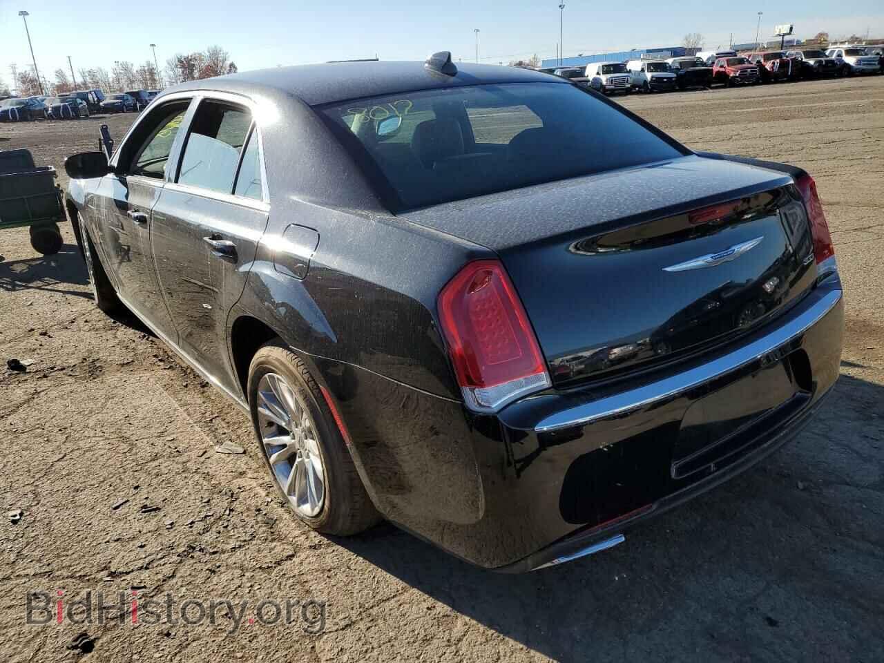 2017 CHRYSLER 300 - VIN: 2C3CCAAG9HH558012 - Фото 3