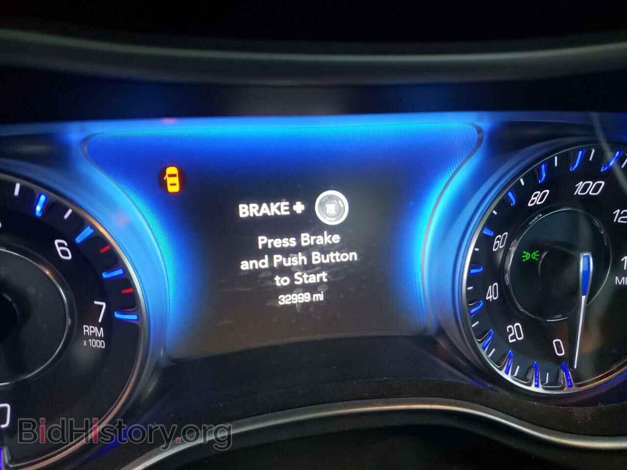 2017 CHRYSLER 300 - VIN: 2C3CCAAG9HH558012 - Фото 8
