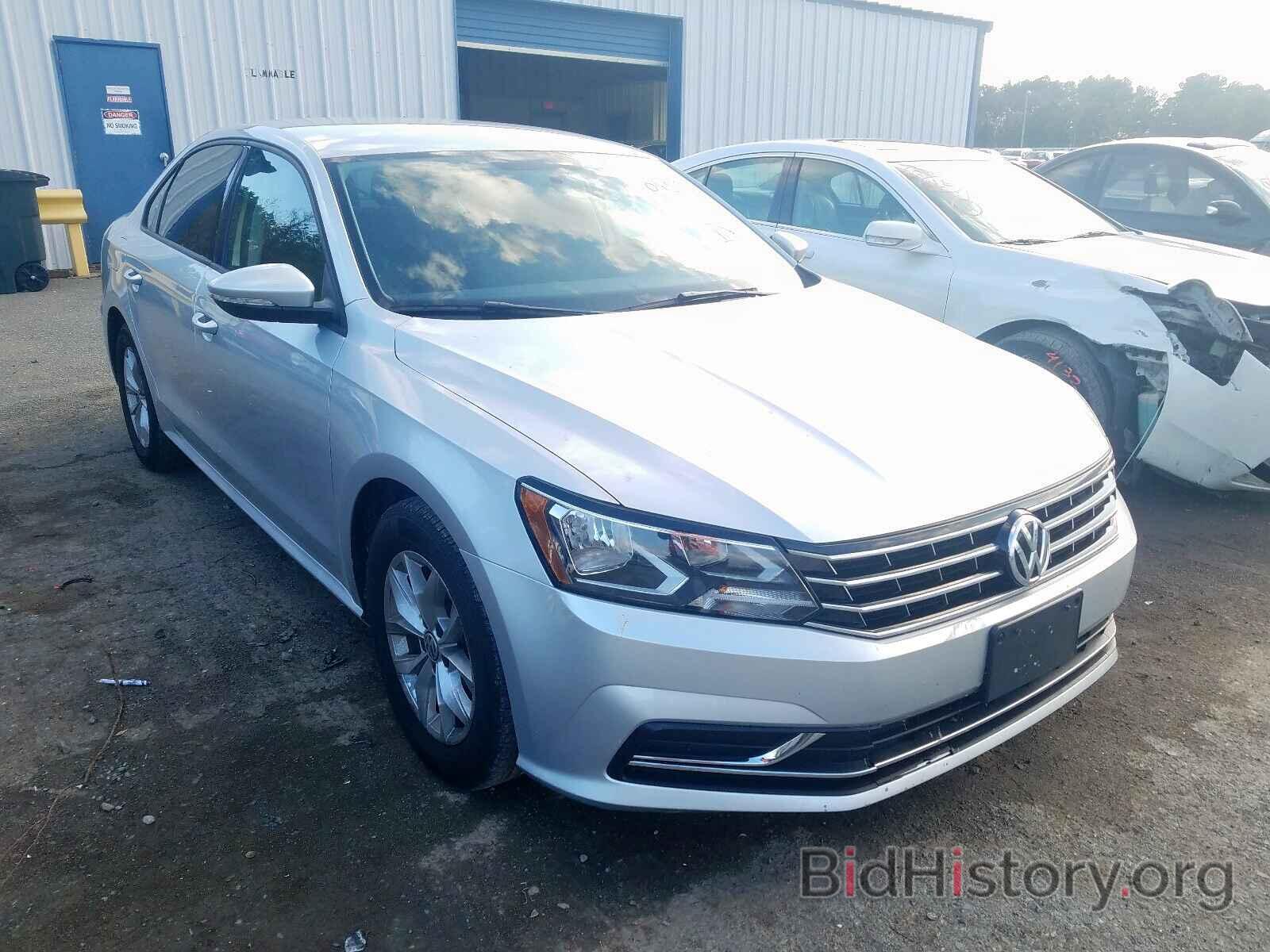 Photo 1VWAA7A37JC045369 - VOLKSWAGEN PASSAT 2018