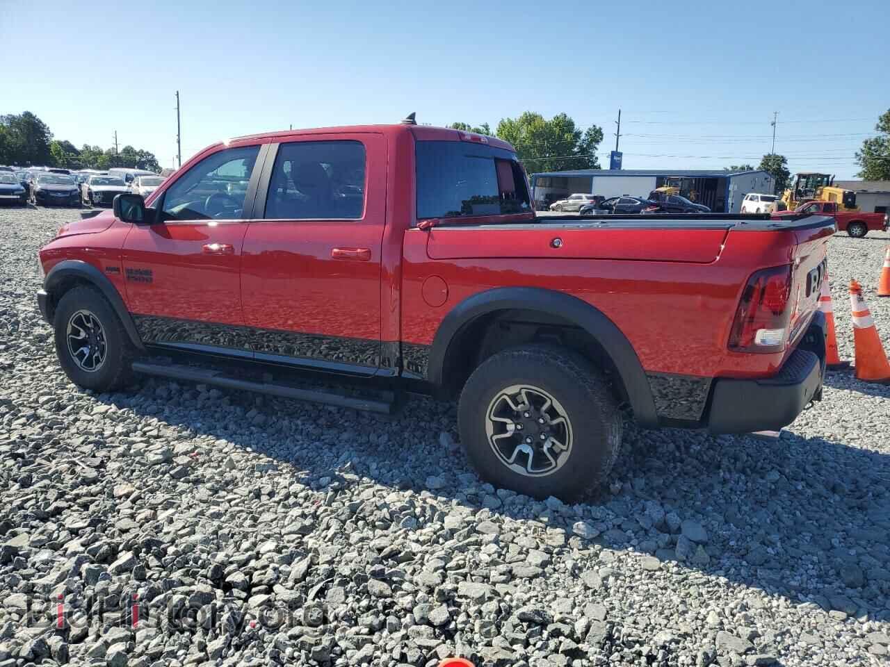 2017 RAM 1500 - VIN: 1C6RR7YT2HS674131 - Photo 2