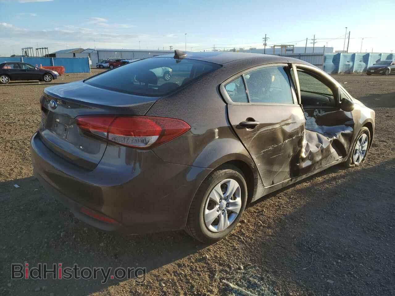 2017 KIA FORTE - VIN: 3KPFL4A75HE102434 - Фото 4