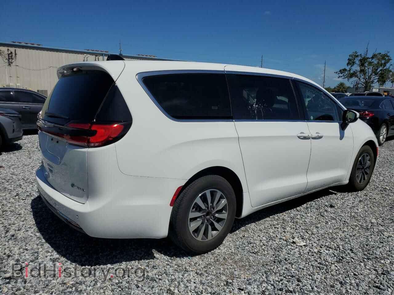 2023 CHRYSLER PACIFICA - VIN: 2C4RC1L74PR558768 - Фото 3