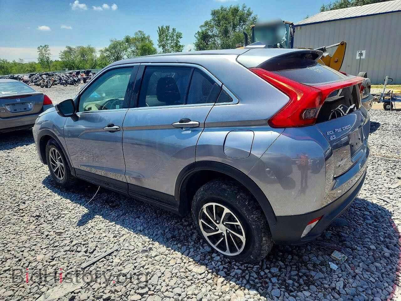 2020 MITSUBISHI ECLIPSE - VIN: JA4AT3AAXLZ035790 - Photo 2