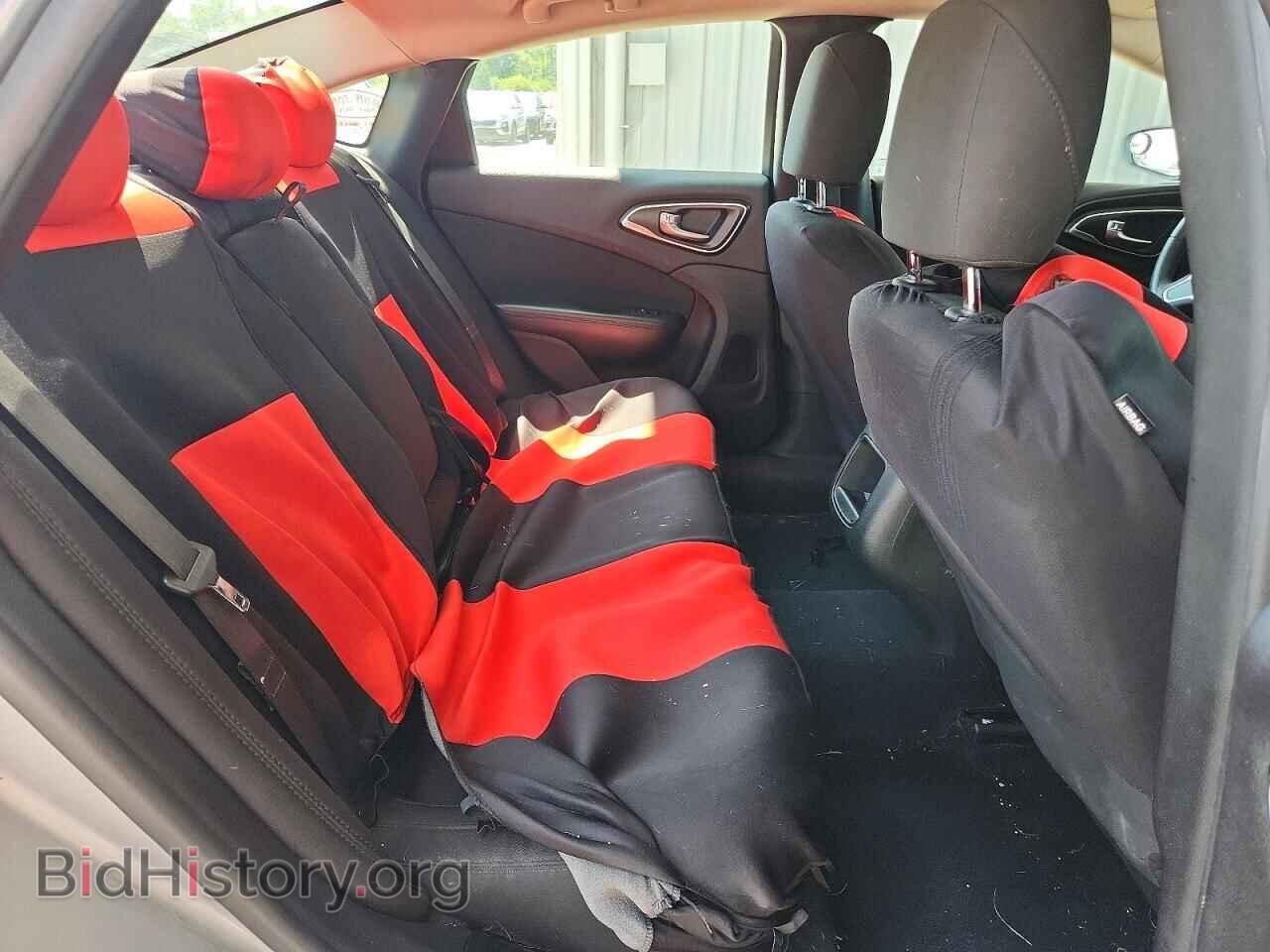 2015 CHRYSLER 200 - VIN: 1C3CCCFBXFN623303 - Photo 10