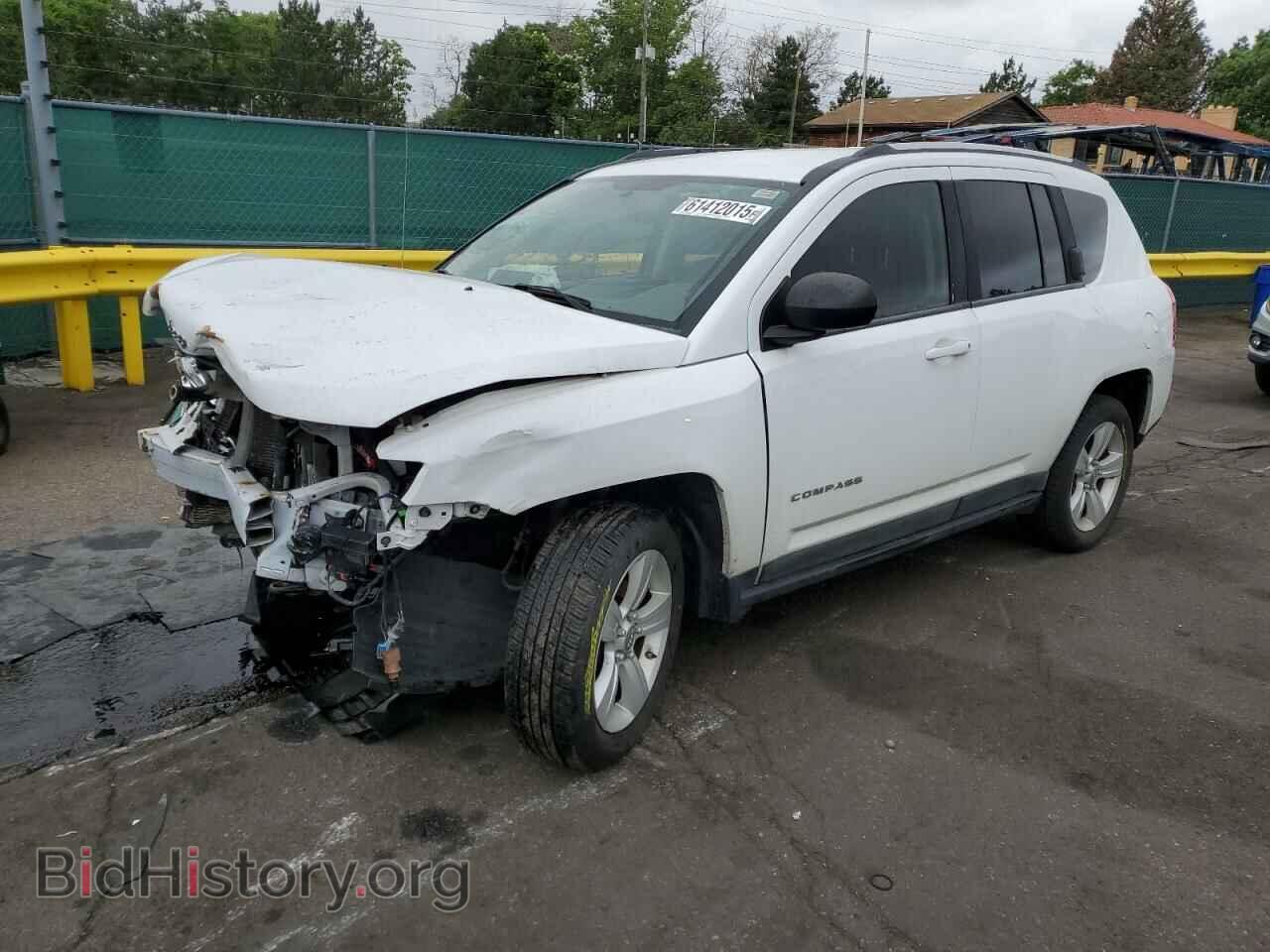 Photo 1J4NT1FB9BD178748 - JEEP COMPASS 2011