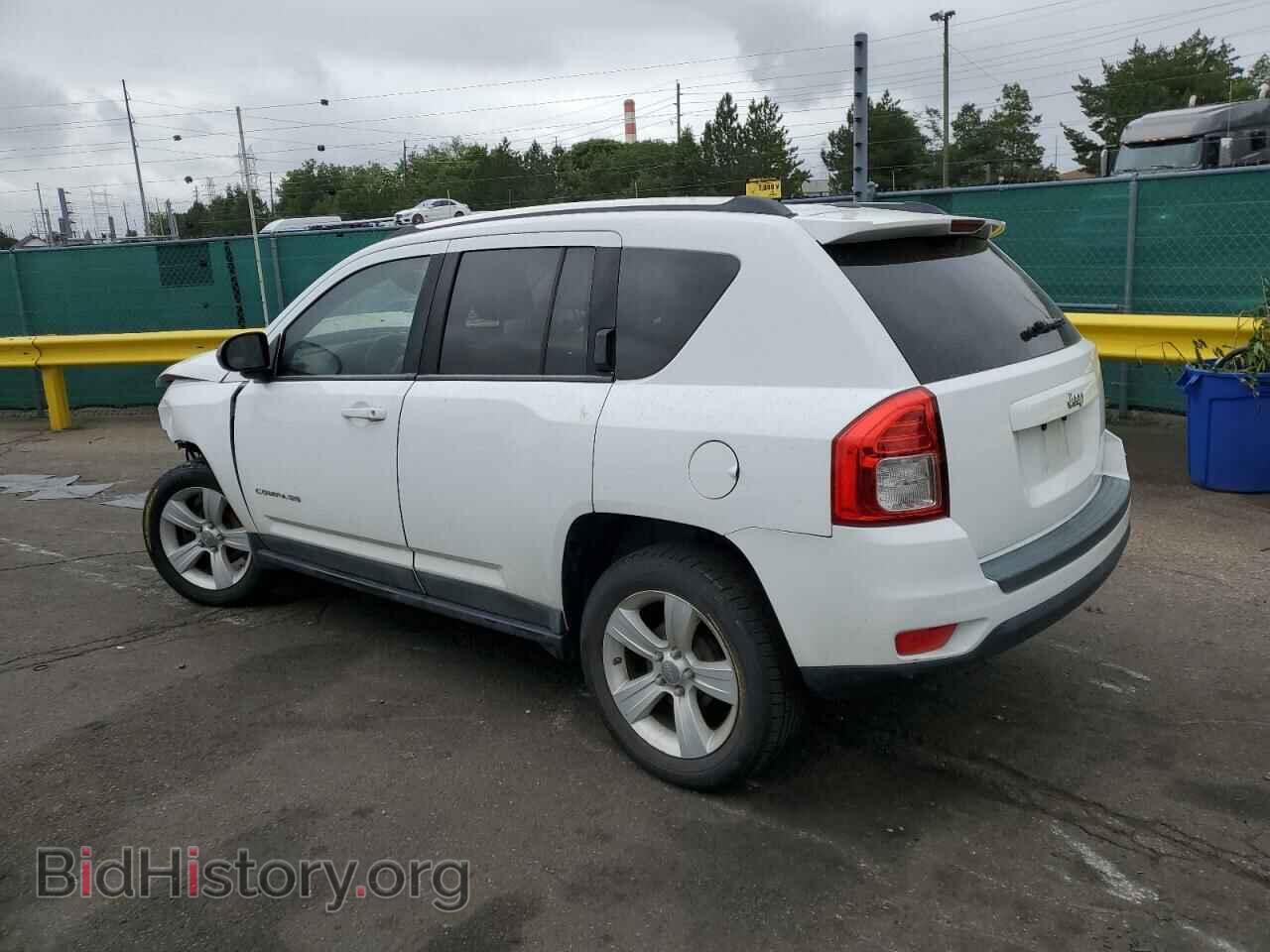 2011 JEEP COMPASS - VIN: 1J4NT1FB9BD178748 - Photo 2