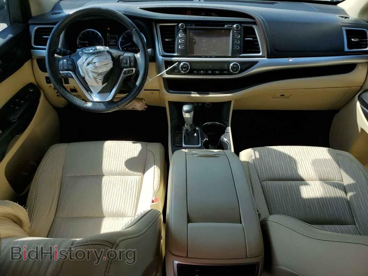 2018 TOYOTA HIGHLANDER - VIN: 5TDBZRFH2JS912322 - Фото 8
