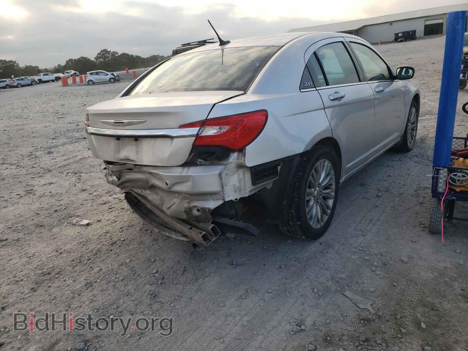 2012 CHRYSLER 200 - VIN: 1C3CCBAB8CN256530 - Photo 4