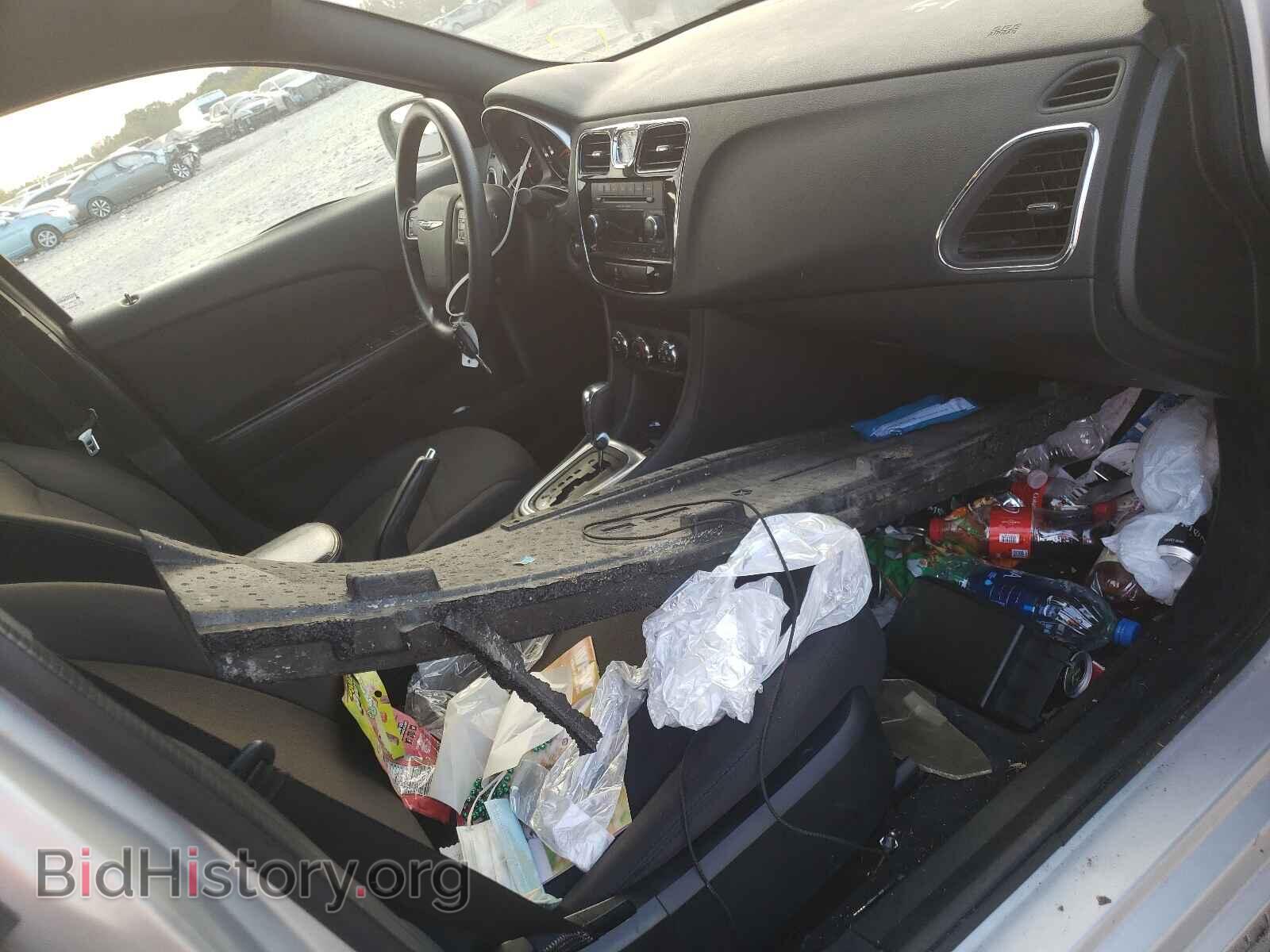 2012 CHRYSLER 200 - VIN: 1C3CCBAB8CN256530 - Photo 5