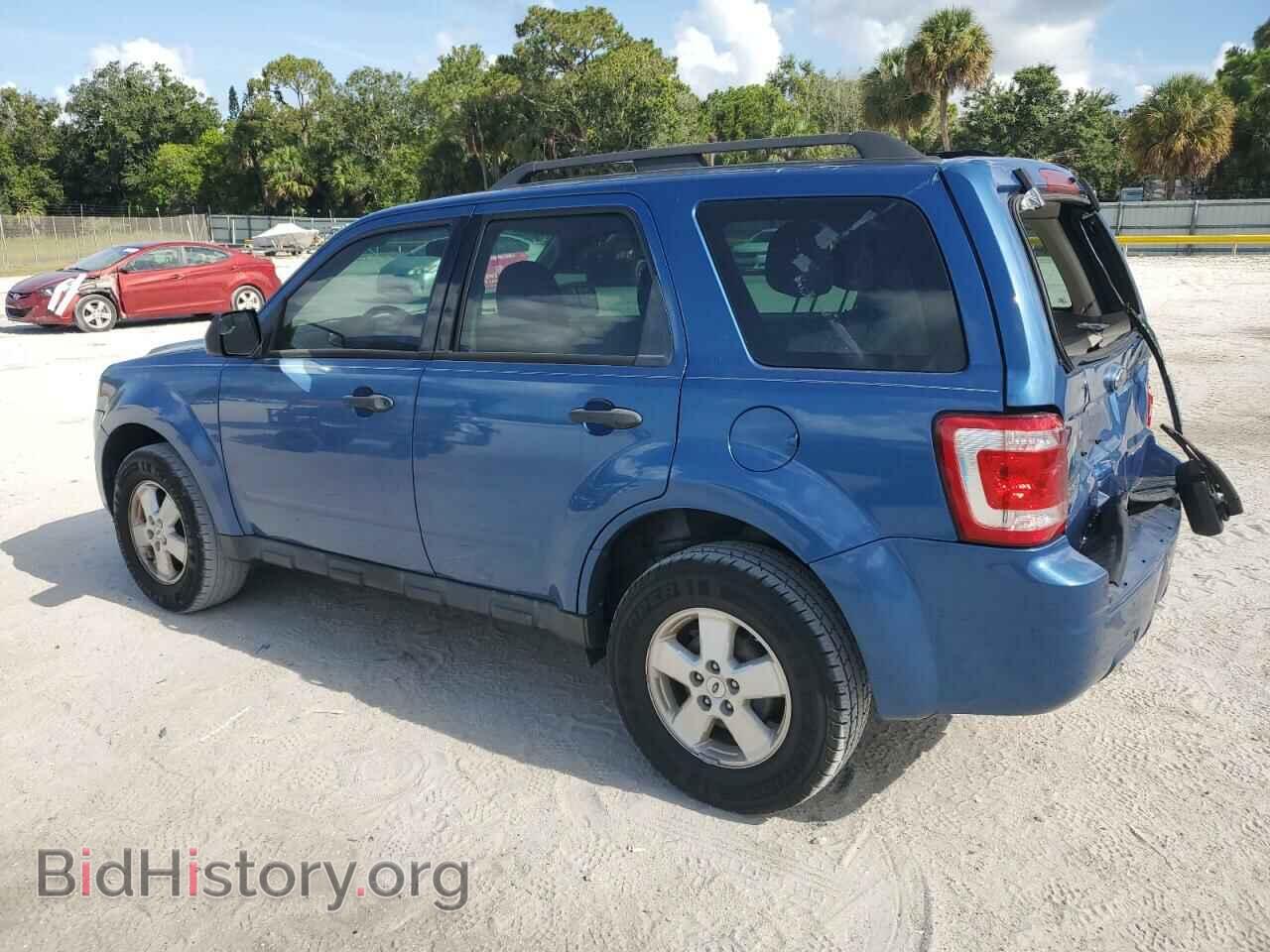 2010 FORD ESCAPE - VIN: 1FMCU0C70AKC46235 - Фото 2