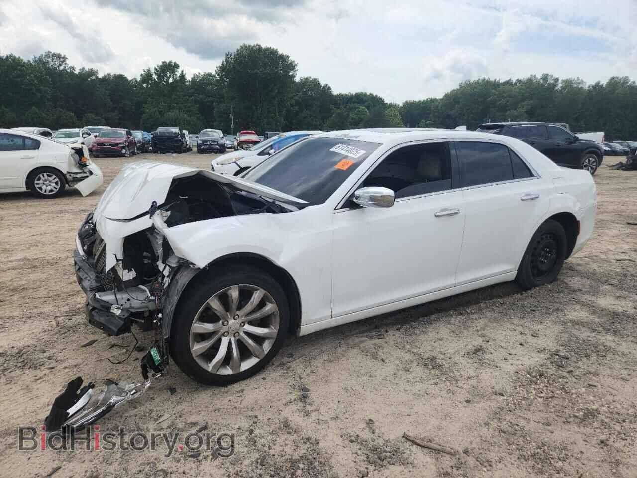 Фотография 2C3CCAEG8JH190681 - CHRYSLER 300 2018