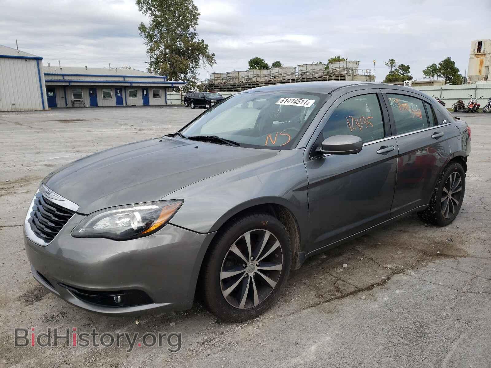 2013 CHRYSLER 200 - VIN: 1C3CCBBB1DN512751 - Фото 2