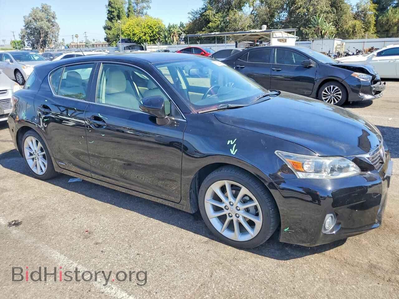 2011 LEXUS CT 200 - VIN: JTHKD5BH2B2028319 - Photo 4