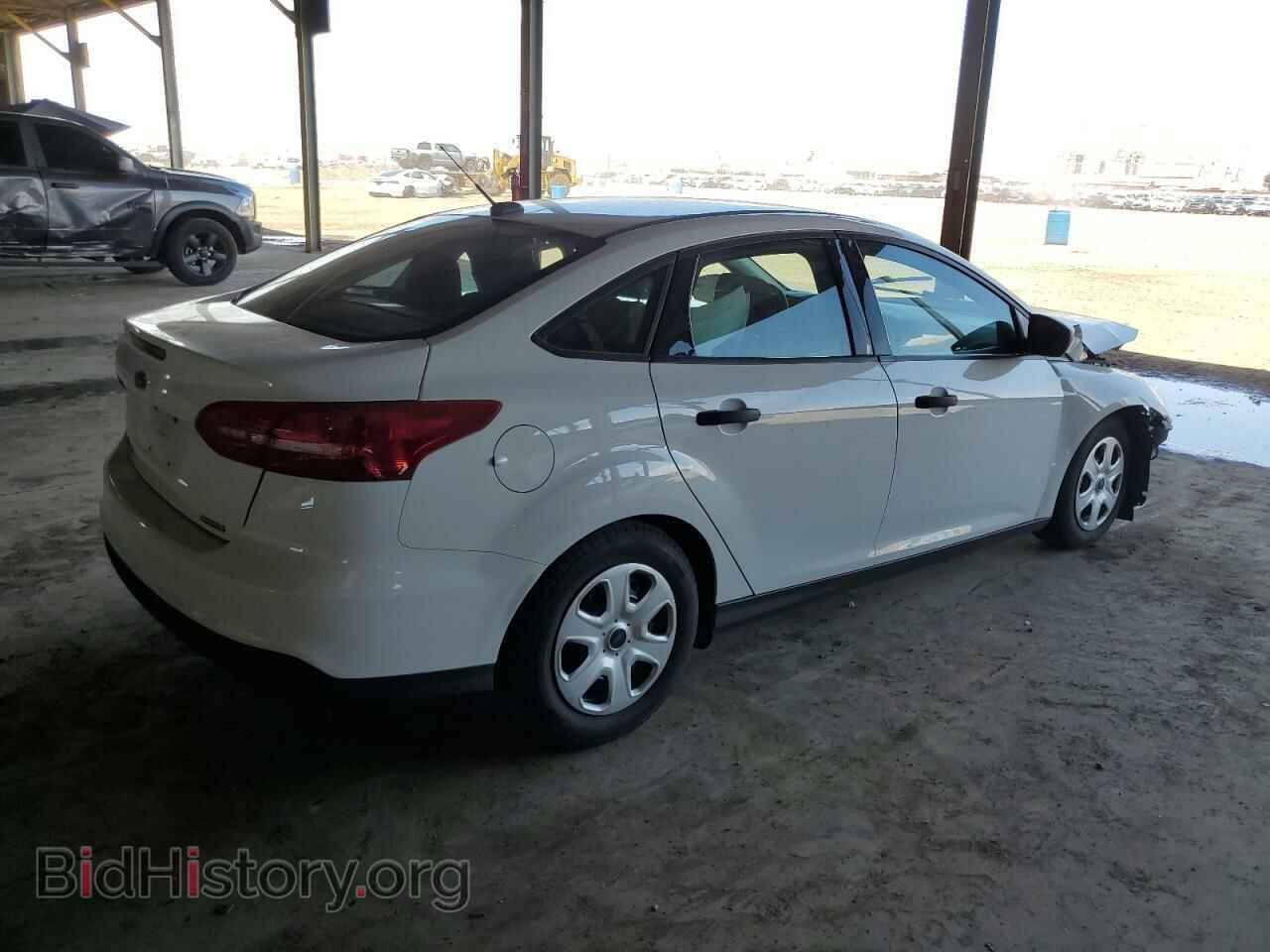 2016 FORD FOCUS - VIN: 1FADP3E27GL211767 - Фото 3