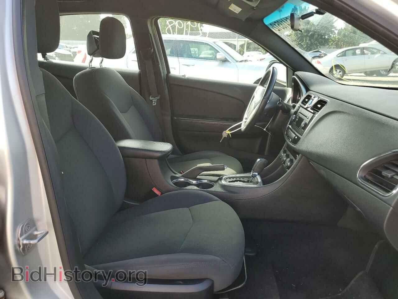 2012 CHRYSLER 200 - VIN: 1C3CCBBB5CN190792 - Фото 5