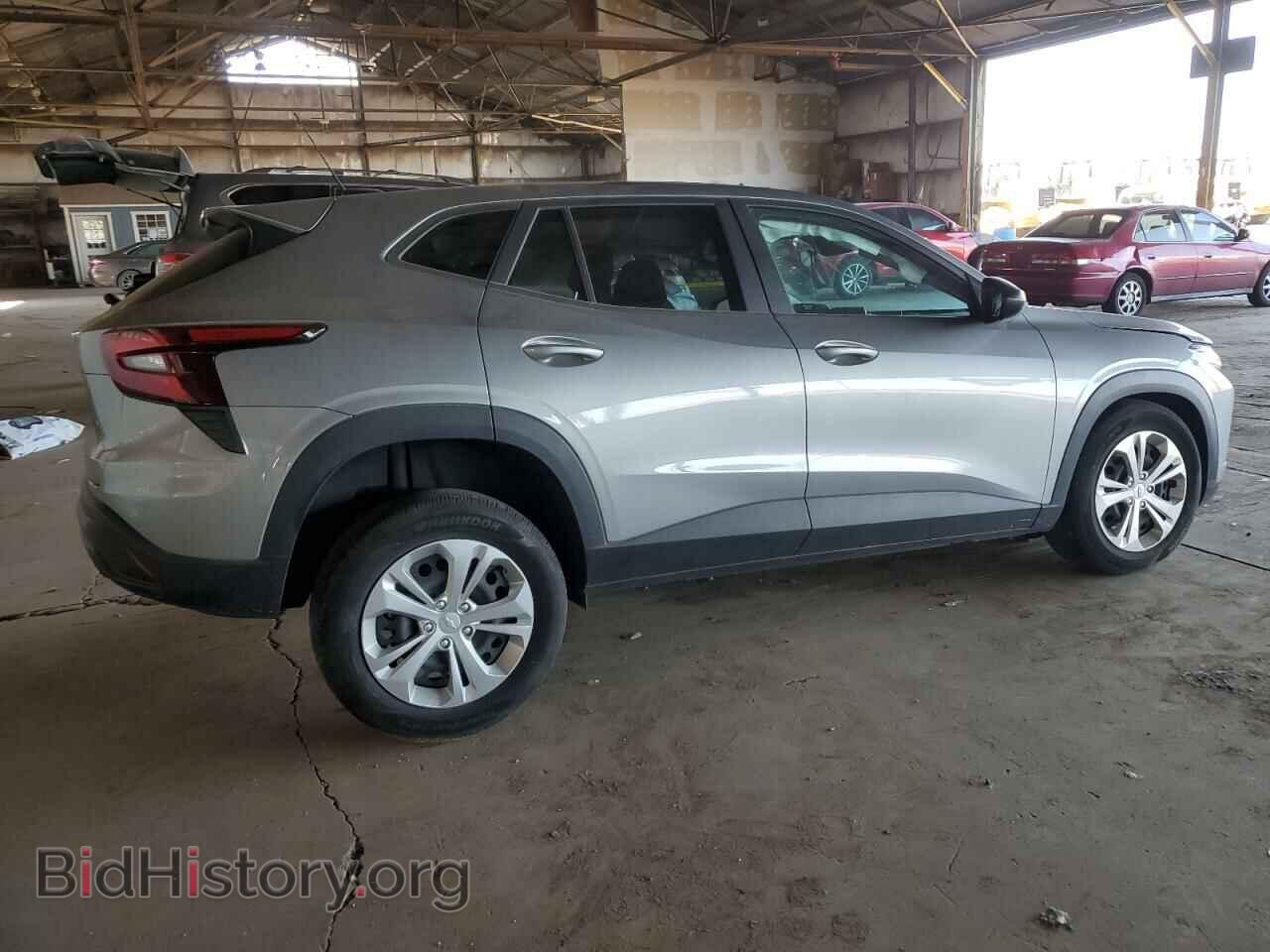 2024 CHEVROLET TRAX - VIN: KL77LFE26RC043799 - Фото 3