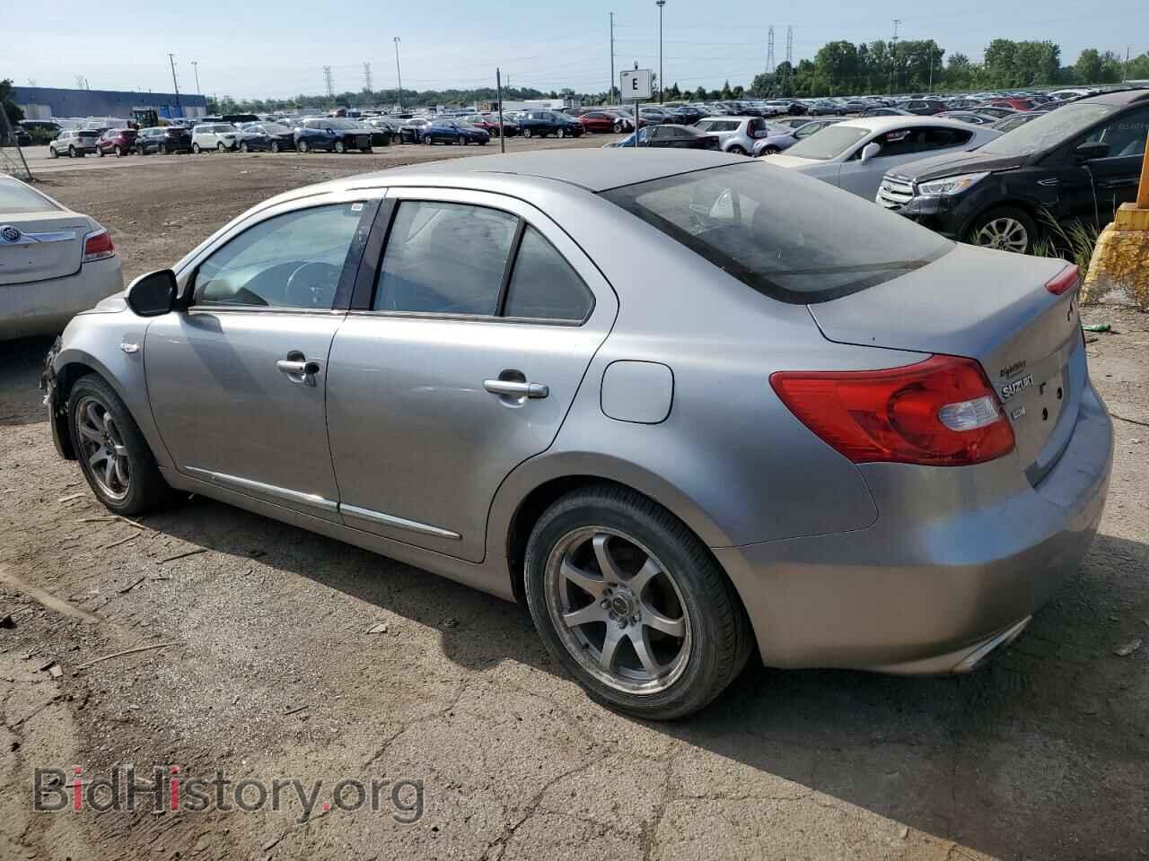 2010 SUZUKI KIZASHI - VIN: JS2RF9A53A6100635 - Photo 2