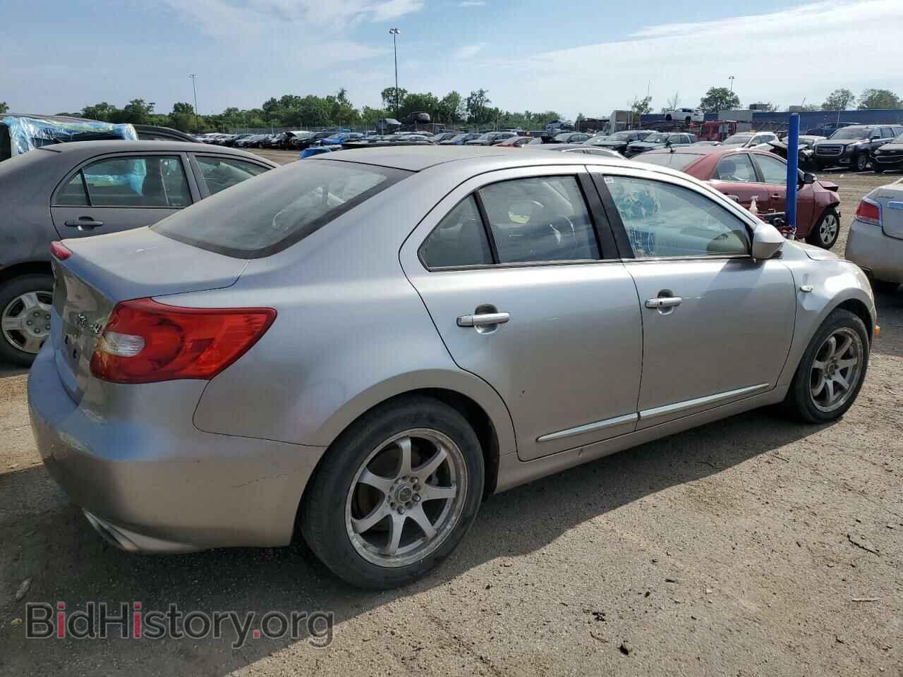 2010 SUZUKI KIZASHI - VIN: JS2RF9A53A6100635 - Photo 3