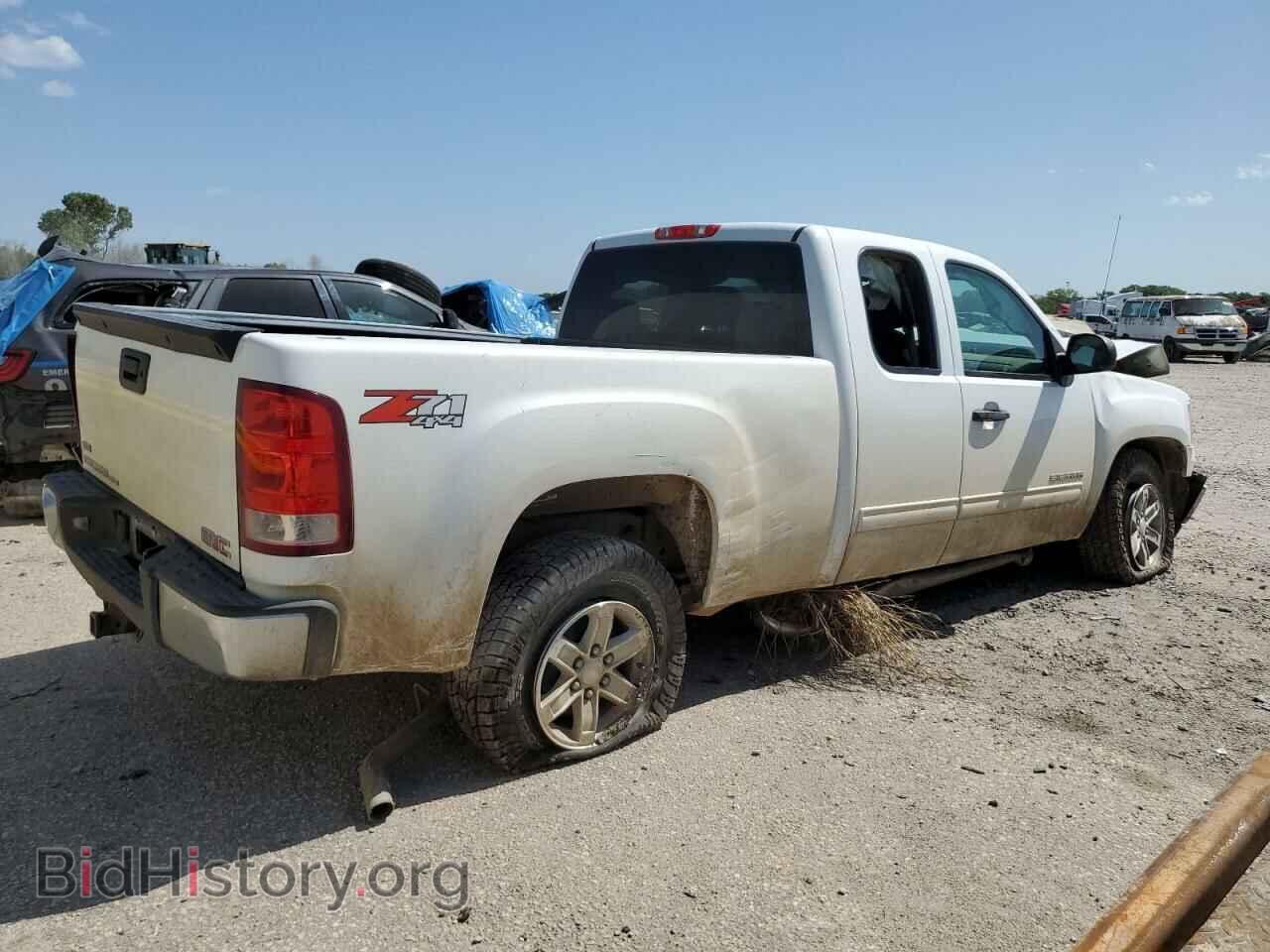 2011 GMC SIERRA - VIN: 1GTR2VE38BZ464976 - Фото 3