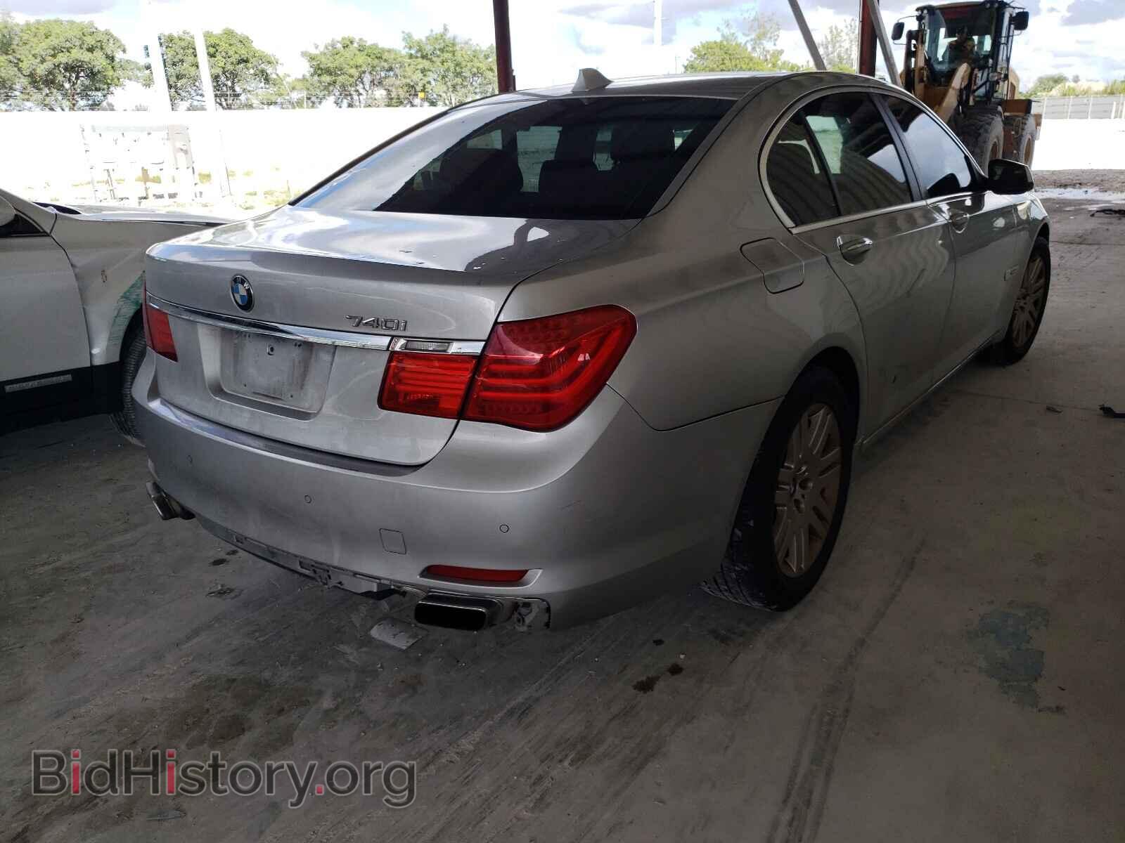 2011 BMW 7 SERIES - VIN: WBAKA4C58BC613065 - Фото 4