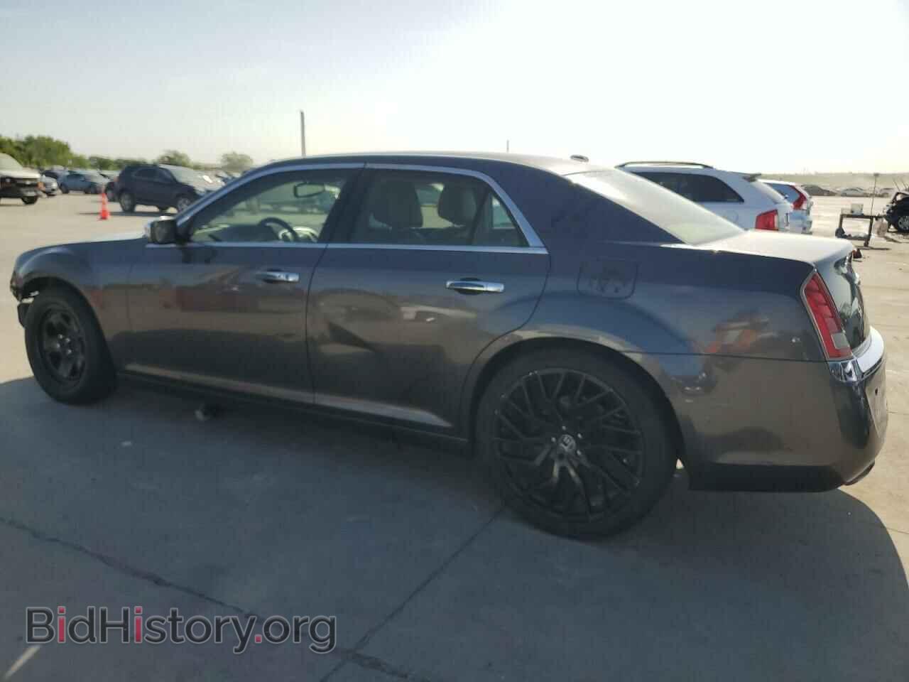 2013 CHRYSLER 300 - VIN: 2C3CCAAG6DH589308 - Фото 2