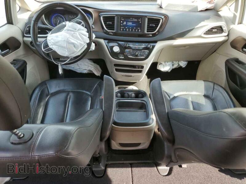 2018 Chrysler PACIFICA (VIN 2C4RC1BG6JR128507) — photo 8 of 13