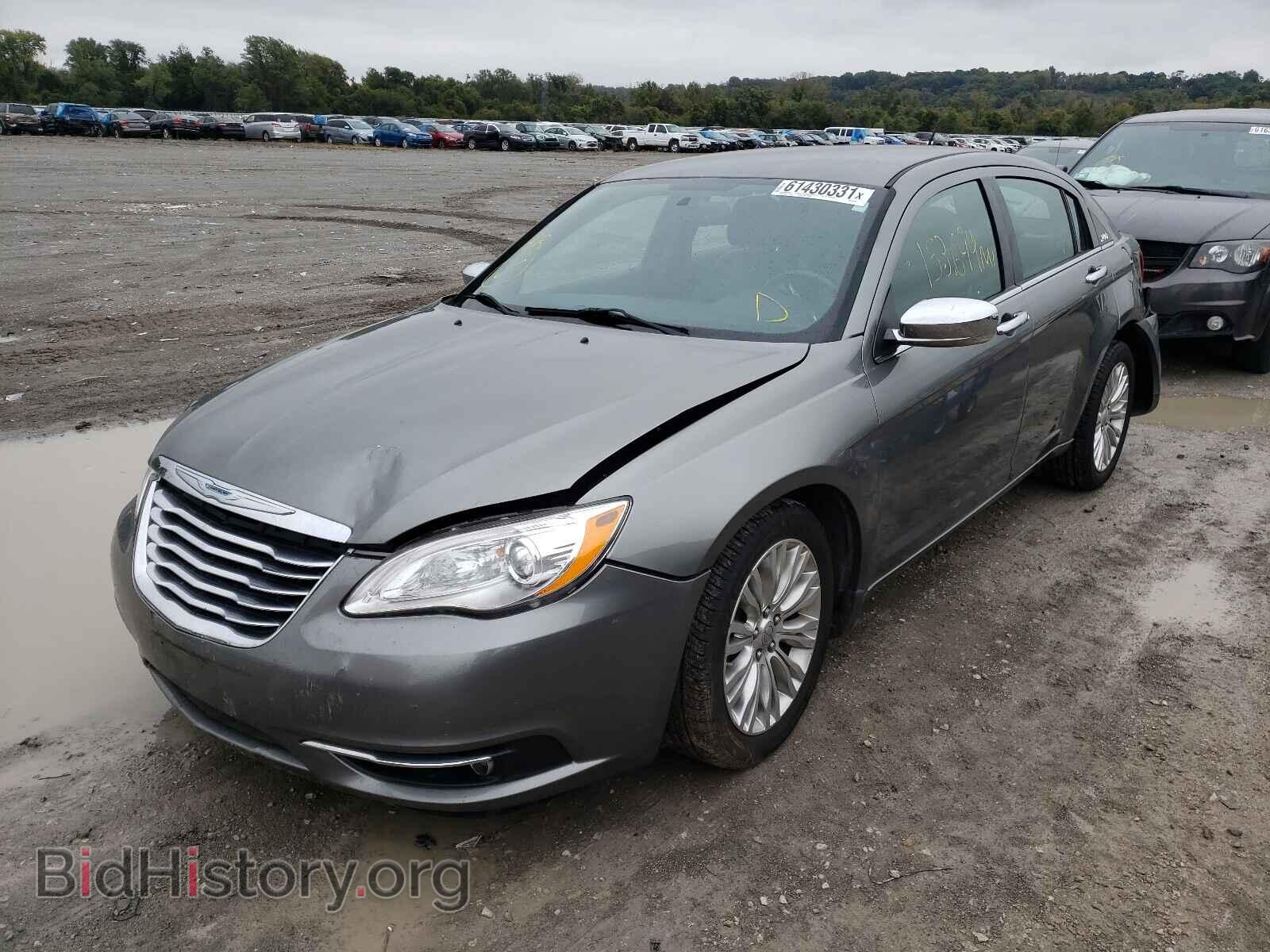 2012 CHRYSLER 200 - VIN: 1C3CCBCG2CN287765 - Фото 2