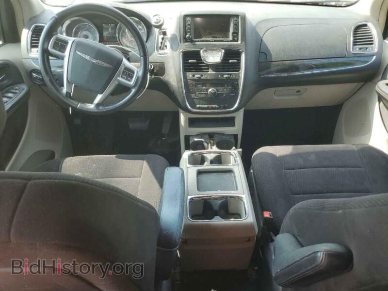 2011 Chrysler MINIVAN (VIN 2A4RR5DG5BR649099) — photo 8 of 14