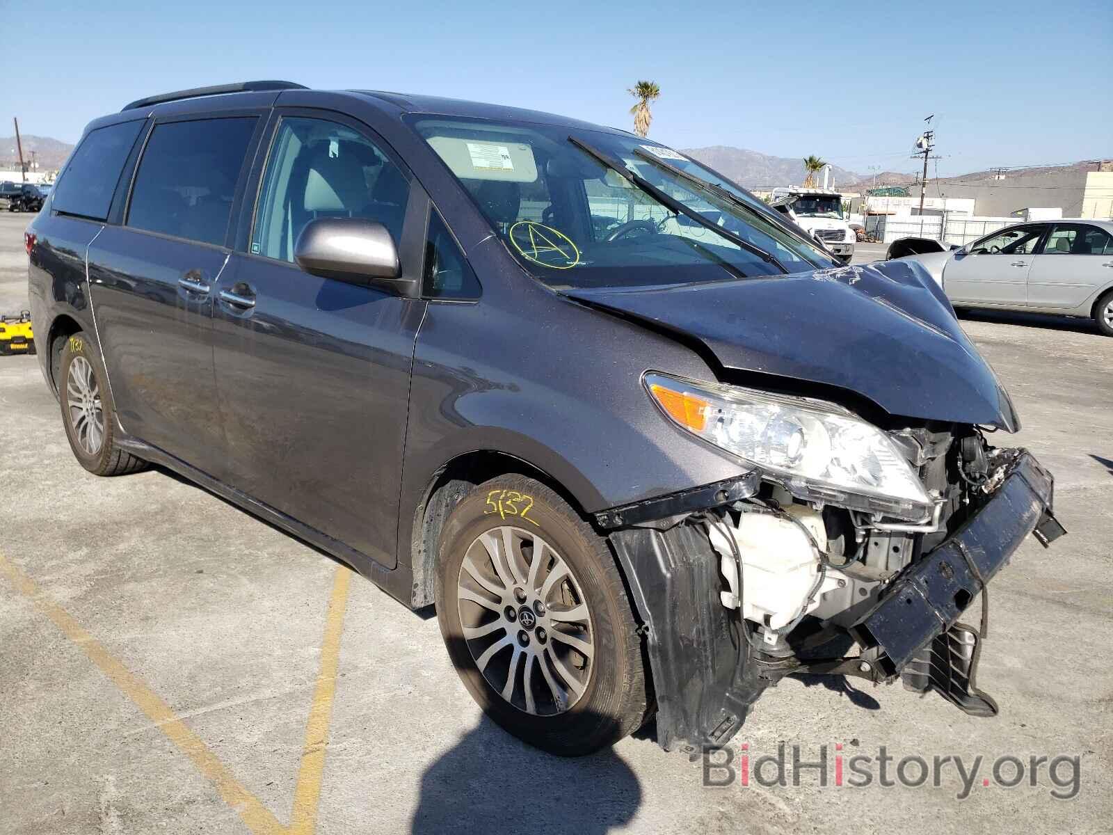 Фотография 5TDYZ3DC0JS921874 - TOYOTA SIENNA 2018