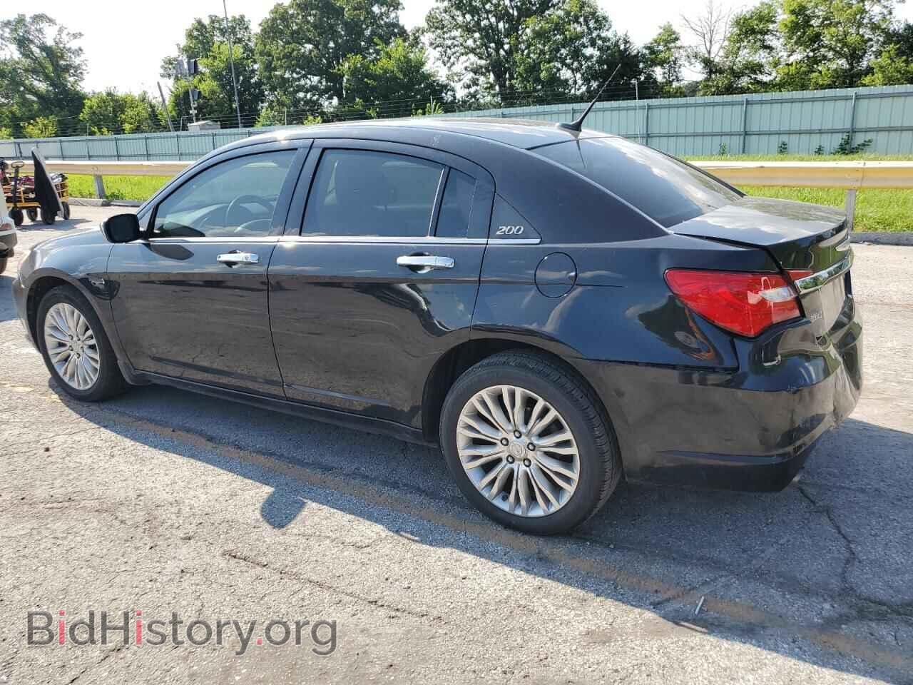 2011 CHRYSLER 200 - VIN: 1C3BC2FG4BN505260 - Фото 2