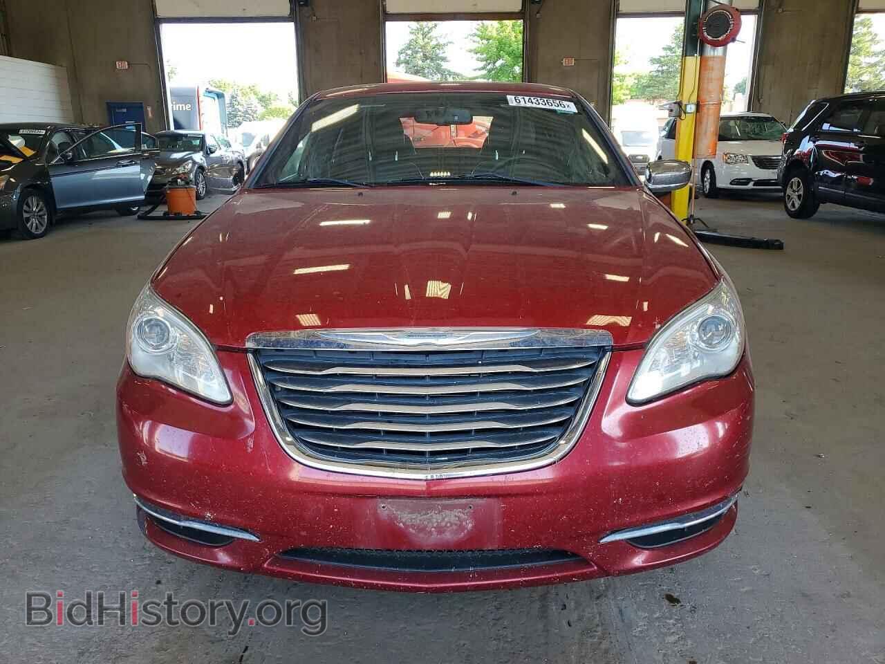 2011 CHRYSLER 200 - VIN: 1C3BC2FG3BN581777 - Photo 5