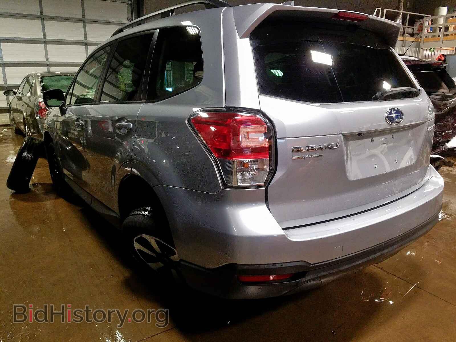 2018 SUBARU FORESTER - VIN: JF2SJAEC2JH556149 - Фото 3