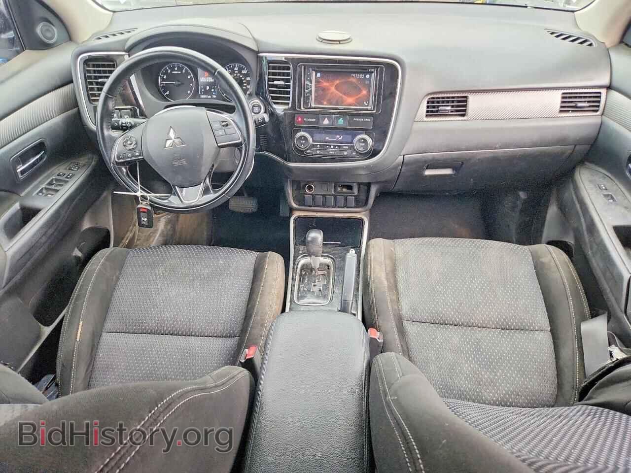 2017 MITSUBISHI OUTLANDER - VIN: JA4AD3A36HZ044136 - Фото 8