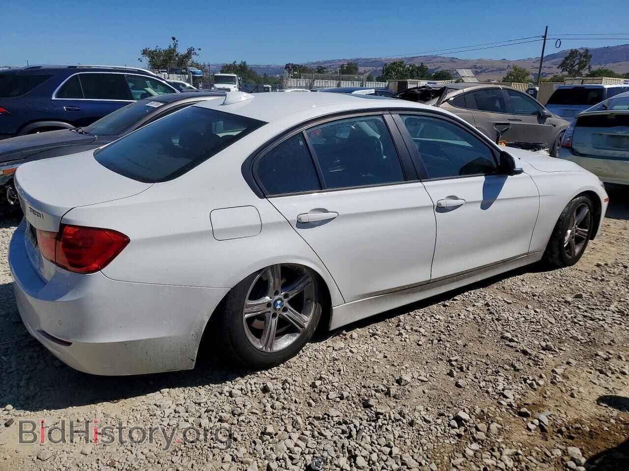 2013 BMW 3 SERIES - VIN: WBA3A5C55DF603427 - Фото 3