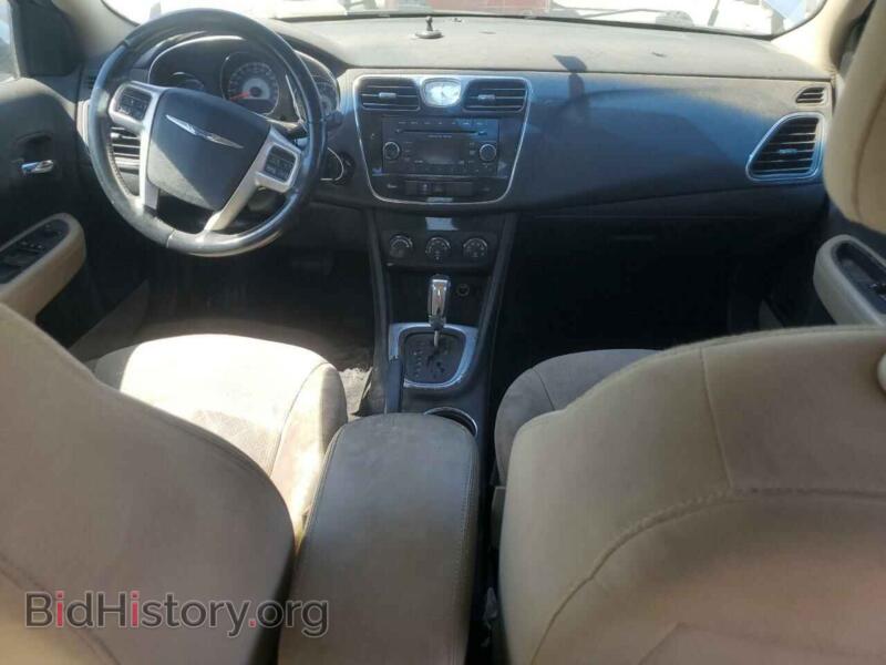 2012 Chrysler 200 (VIN 1C3CCBBG0CN316617) — photo 8 of 12