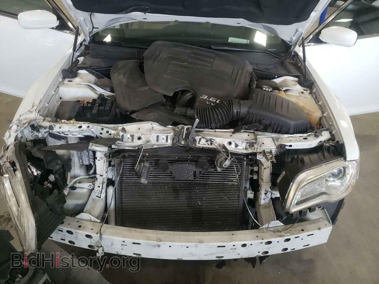 2014 CHRYSLER 300 - VIN: 2C3CCAAG5EH378649 - Фото 7